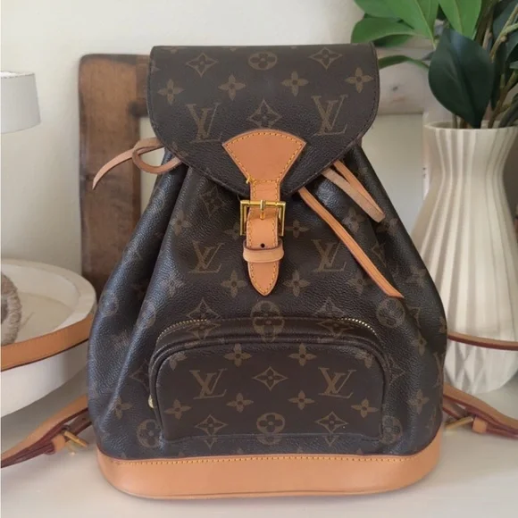 Louis Vuitton | Bags | Louis Vuitton Montsouris Monogram Mm  display picture 1